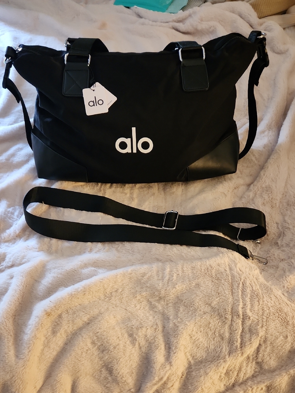 ALO Yoga Black Travel Duffel Tote with Removable Strap